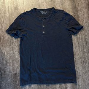 Banana republic tee